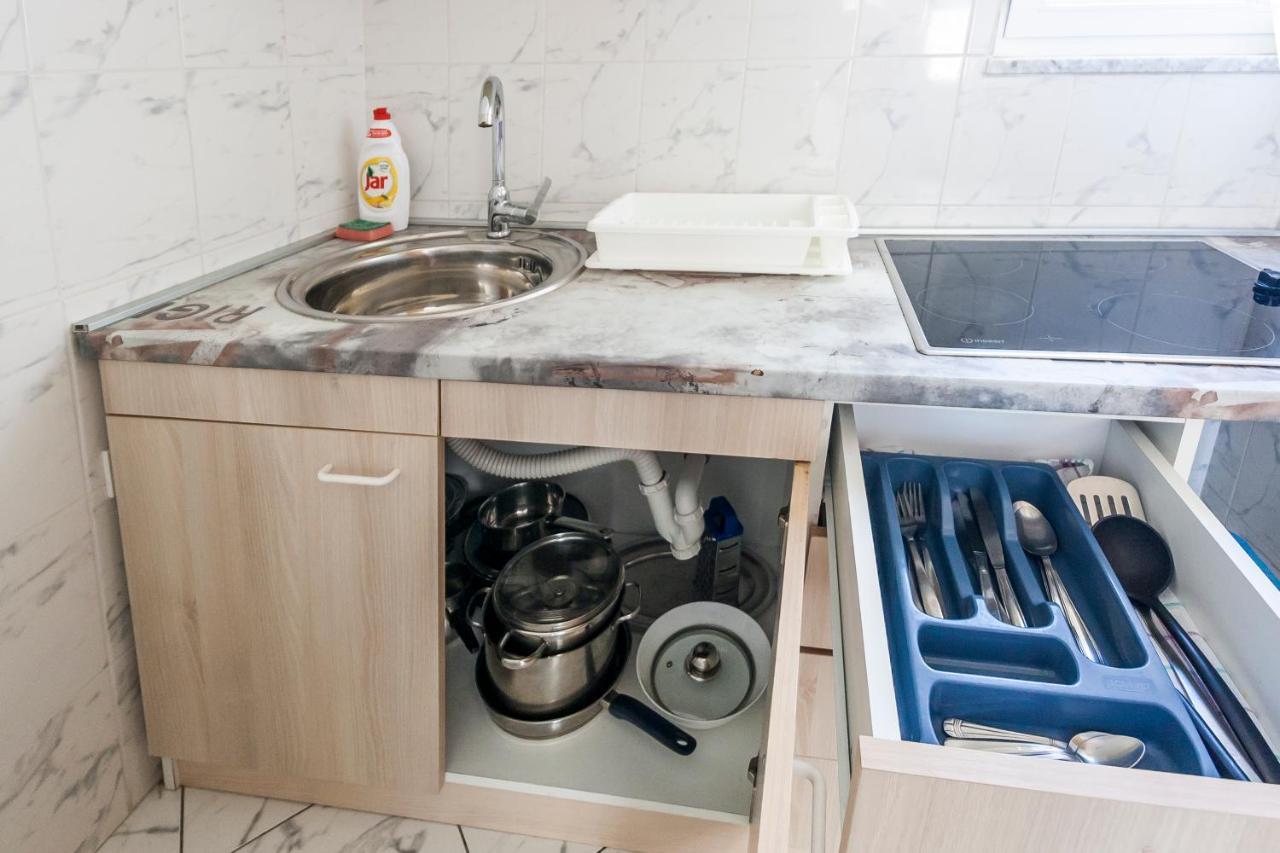 Apartments & Rooms Strcic Petra Krk Town Bagian luar foto