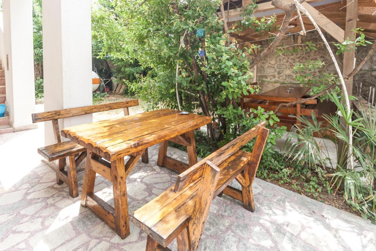 Apartments & Rooms Strcic Petra Krk Town Bagian luar foto