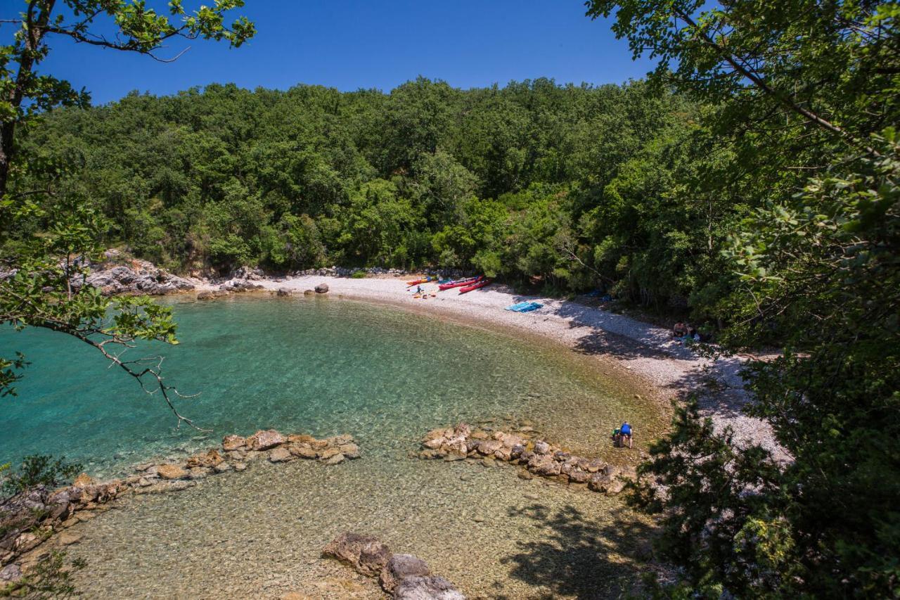 Apartments & Rooms Strcic Petra Krk Town Bagian luar foto